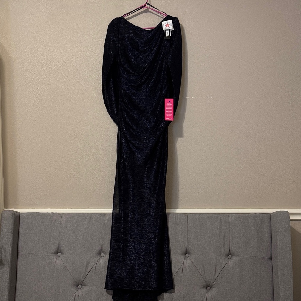 Adam Sophisticated Black Long Sleeve Gown